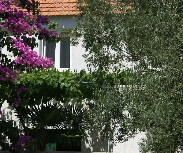 With Parking Space - 4192 Appartement Vodice