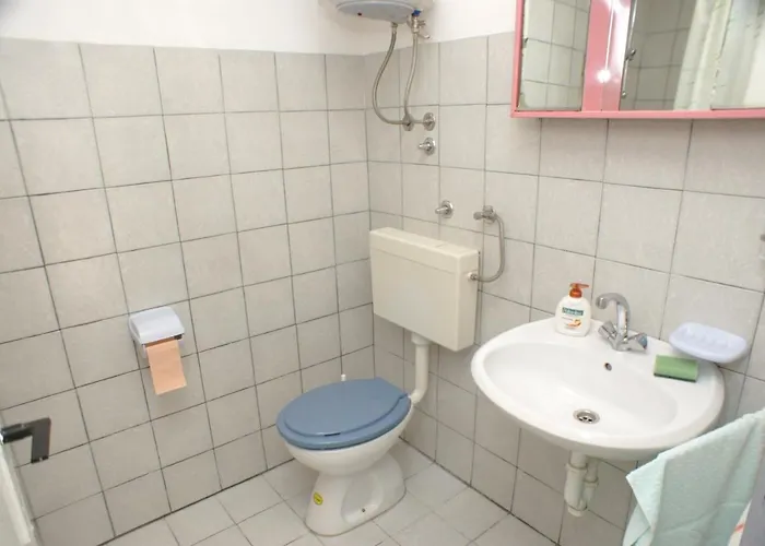 With Parking Space - 4192 Vodice